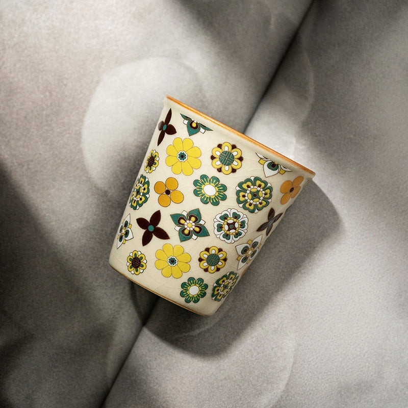 Top-down view of Ceravor retro floral ceramic cup