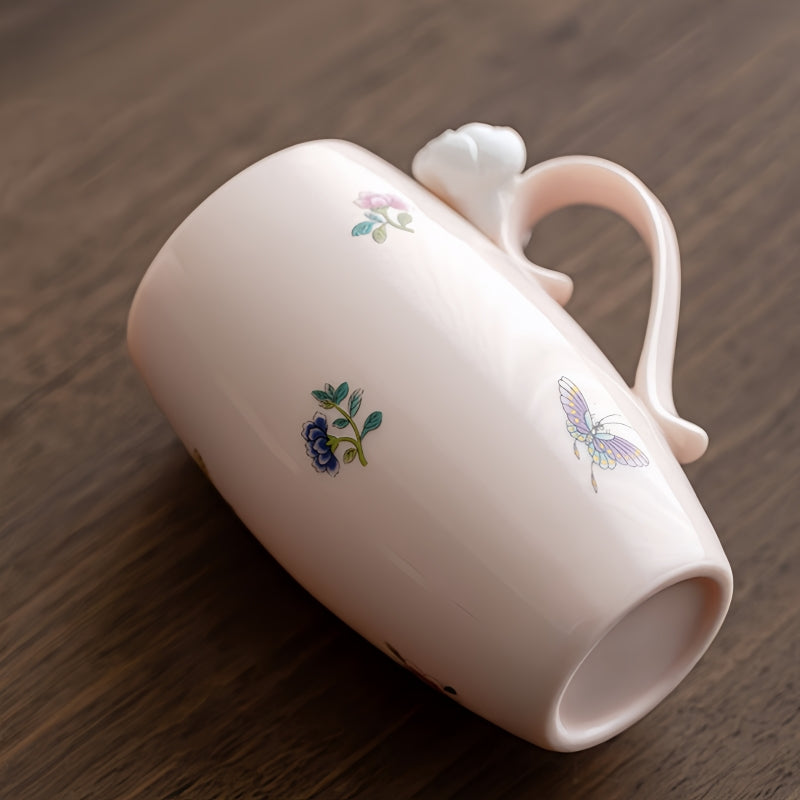 Ceravor Peony Garden pink ceramic mug with tea on wooden table