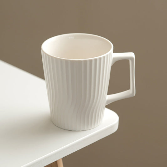 Ceravor black ribbed ceramic coffee mug 陶瓷咖啡杯 angled view
