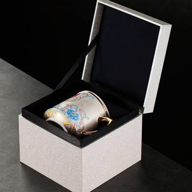 Ceravor tea mug inside its elegant silver gift box